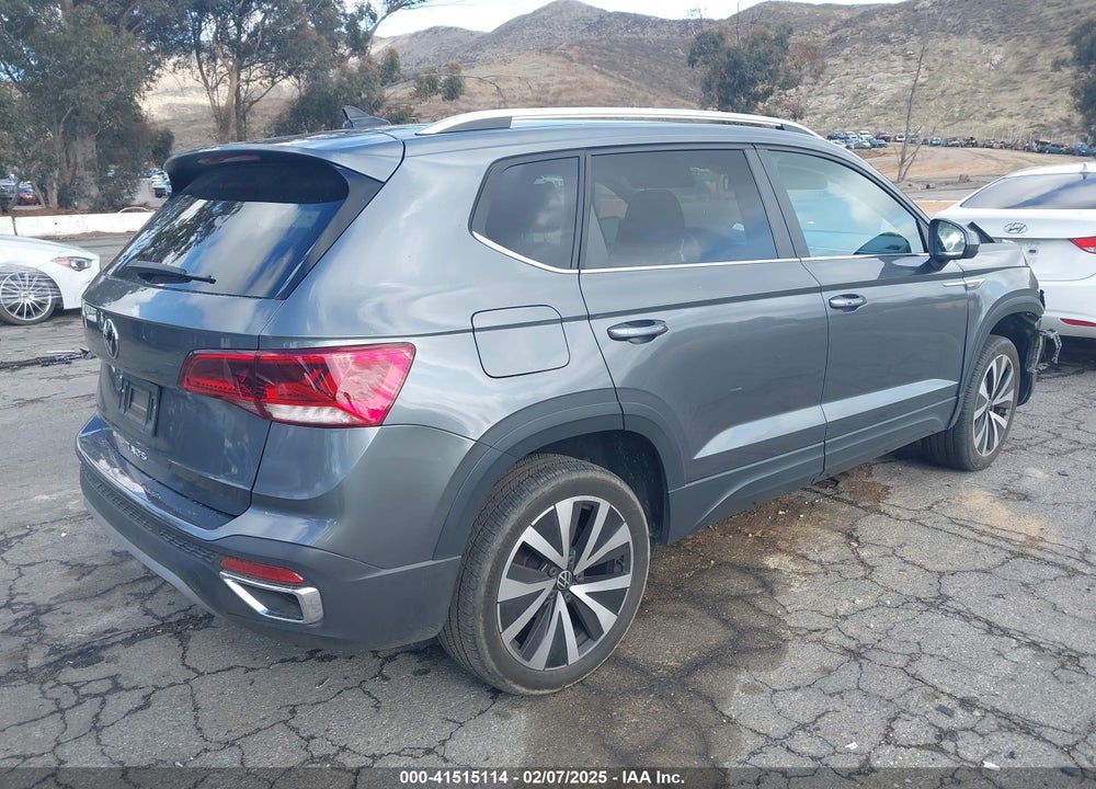 2022 VOLKSWAGEN TAOS VIN: 3VVRX7B21NM018328