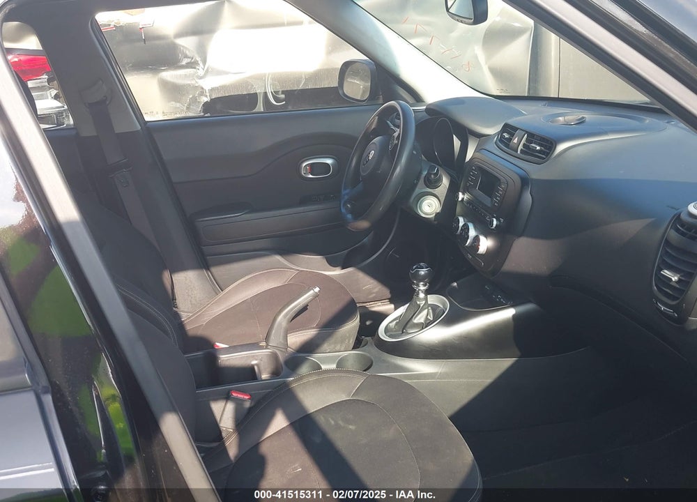 2015 KIA SOUL VIN: KNDJN2A24F7811771
