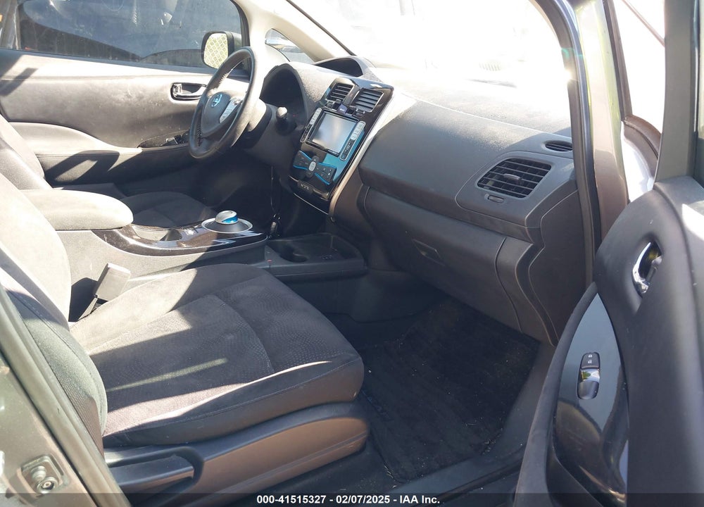 2015 NISSAN LEAF SV VIN: 1N4AZ0CP3FC316203
