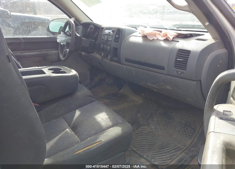 2011 GMC SIERRA 1500 WORK TRUCK VIN: 1GTR1TE03BZ277433