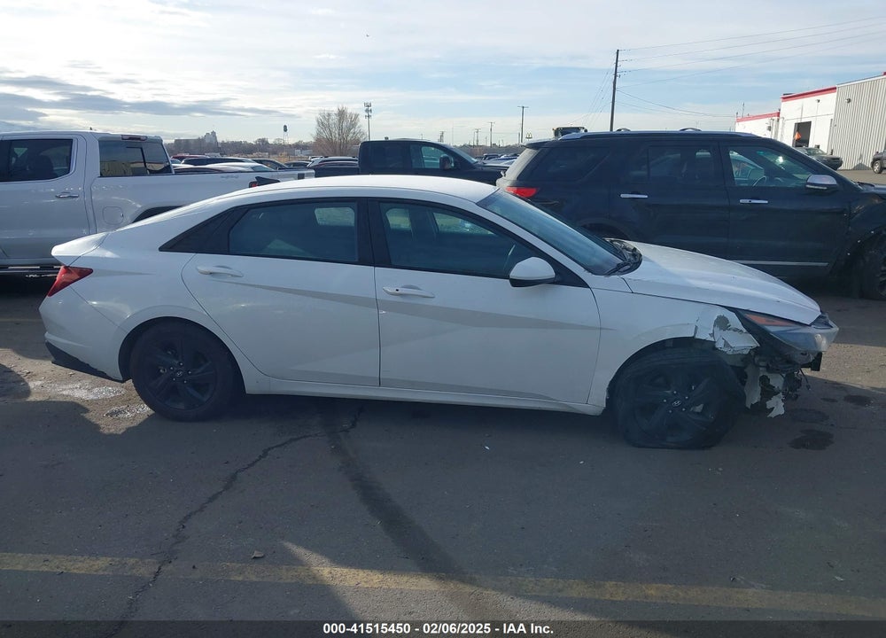 2021 HYUNDAI ELANTRA SEL VIN: 5NPLM4AG8MH013589