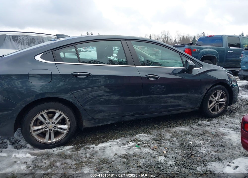 2017 CHEVROLET CRUZE VIN: 1G1BE5SM5H7204019