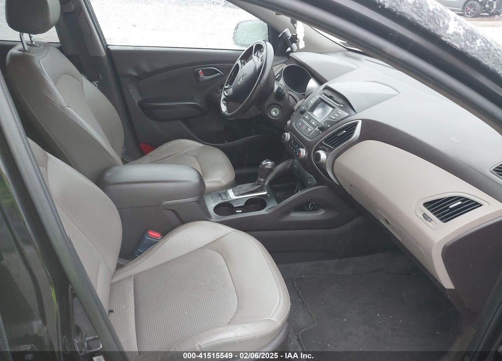 2015 HYUNDAI TUCSON SE VIN: KM8JUCAG3FU044349