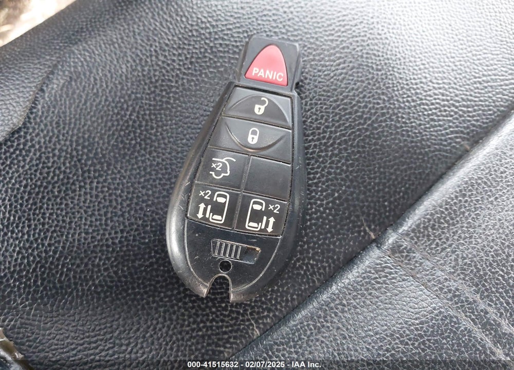 2014 CHRYSLER TOWN & COUNTRY TOURING VIN: 2C4RC1BG6ER386970