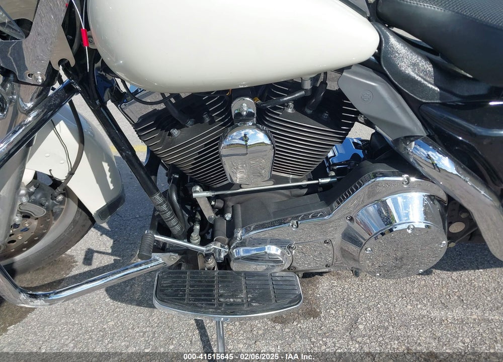 2006 HARLEY-DAVIDSON FLHPI VIN: 1HD1FHW106Y658007