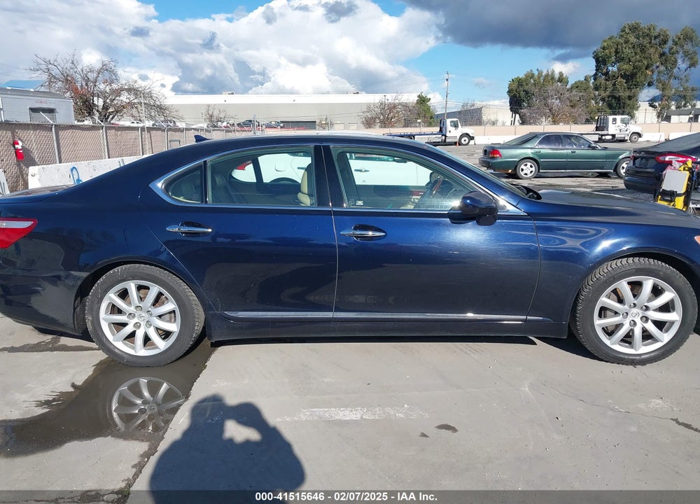 2007 LEXUS LS 460 VIN: JTHBL46F175023267