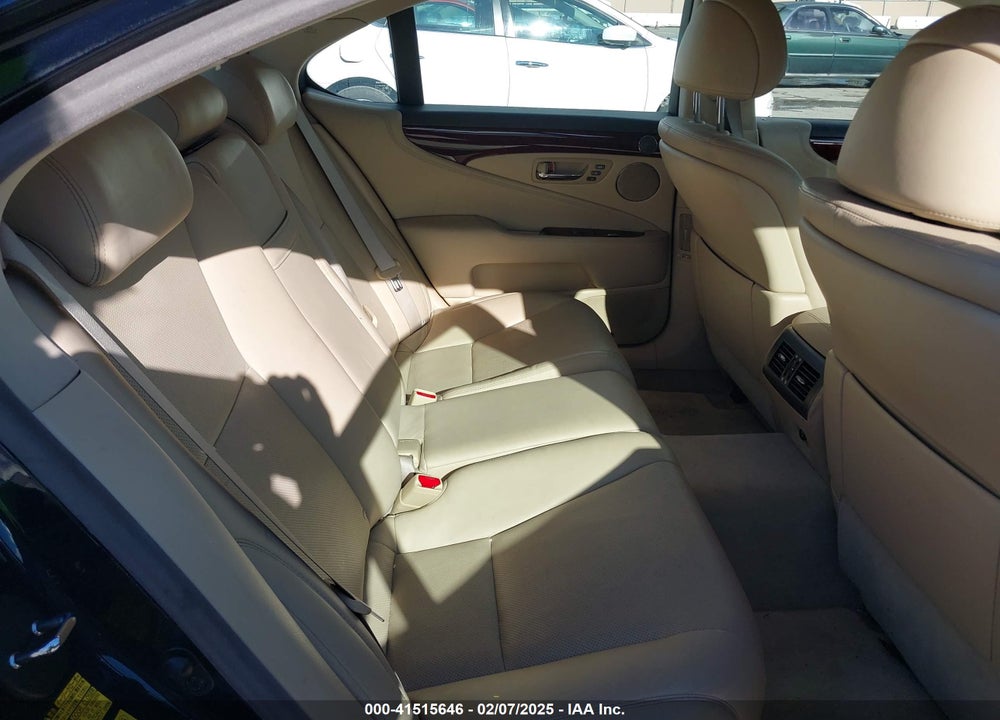 2007 LEXUS LS 460 VIN: JTHBL46F175023267