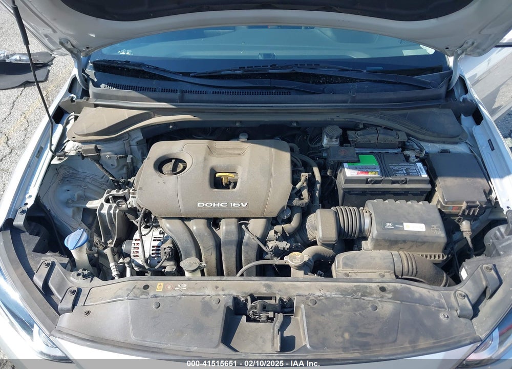 2018 HYUNDAI ELANTRA VIN: 5NPD84LF8JH215227