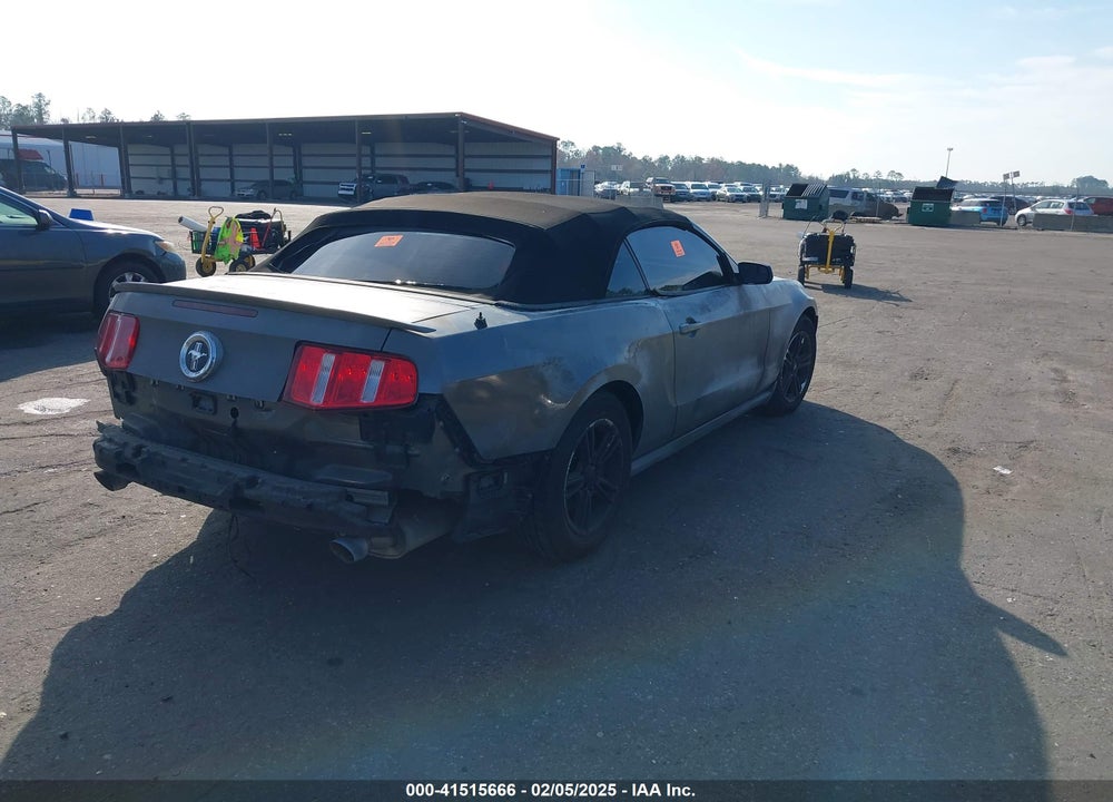 2011 FORD MUSTANG VIN: 1ZVBP8EM0B5155021