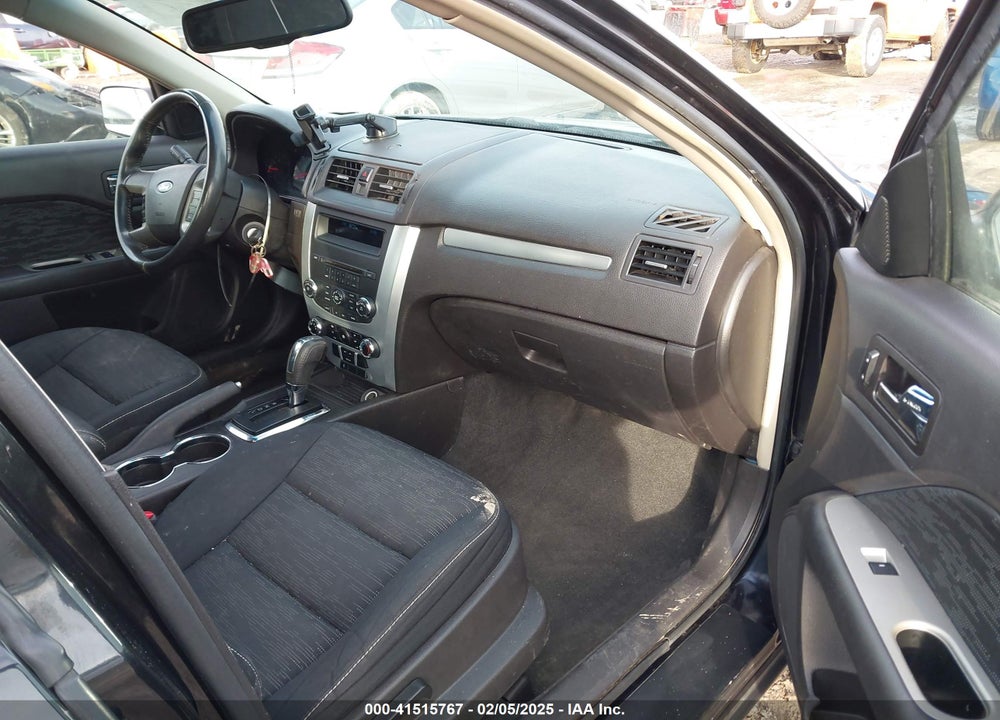 2010 FORD FUSION VIN: 3FAHP0HA9AR393127