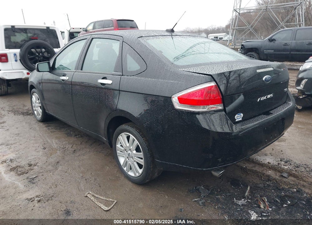 2011 FORD FOCUS VIN: 1FAHP3HN8BW133921