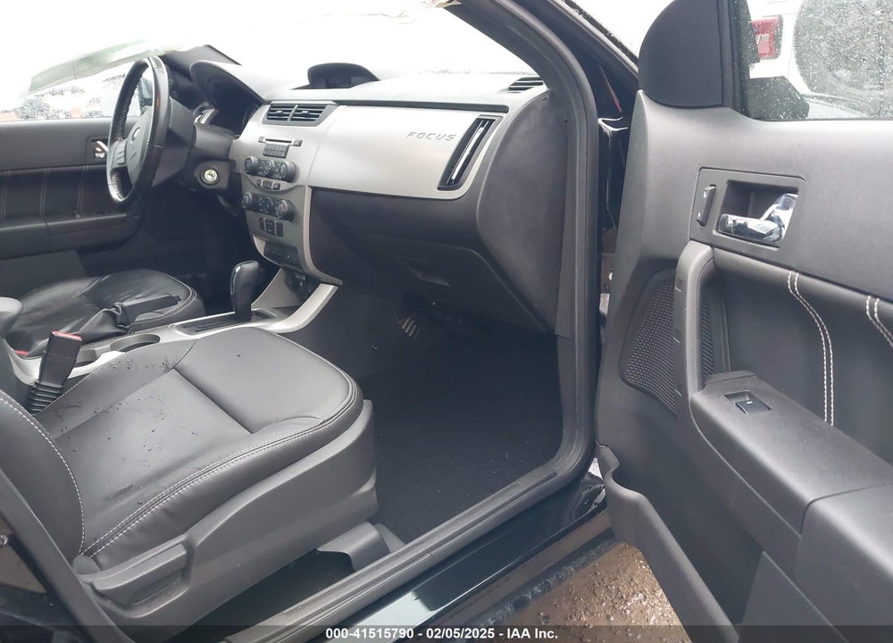 2011 FORD FOCUS VIN: 1FAHP3HN8BW133921