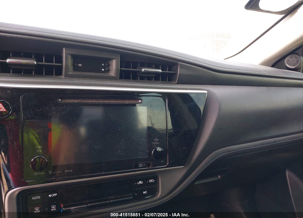 2019 TOYOTA COROLLA XSE VIN: 5YFBURHE2KP871024