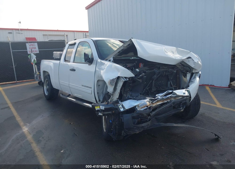 2011 CHEVROLET SILVERADO 1500 LS VIN: 1GCRKREA6BZ464366