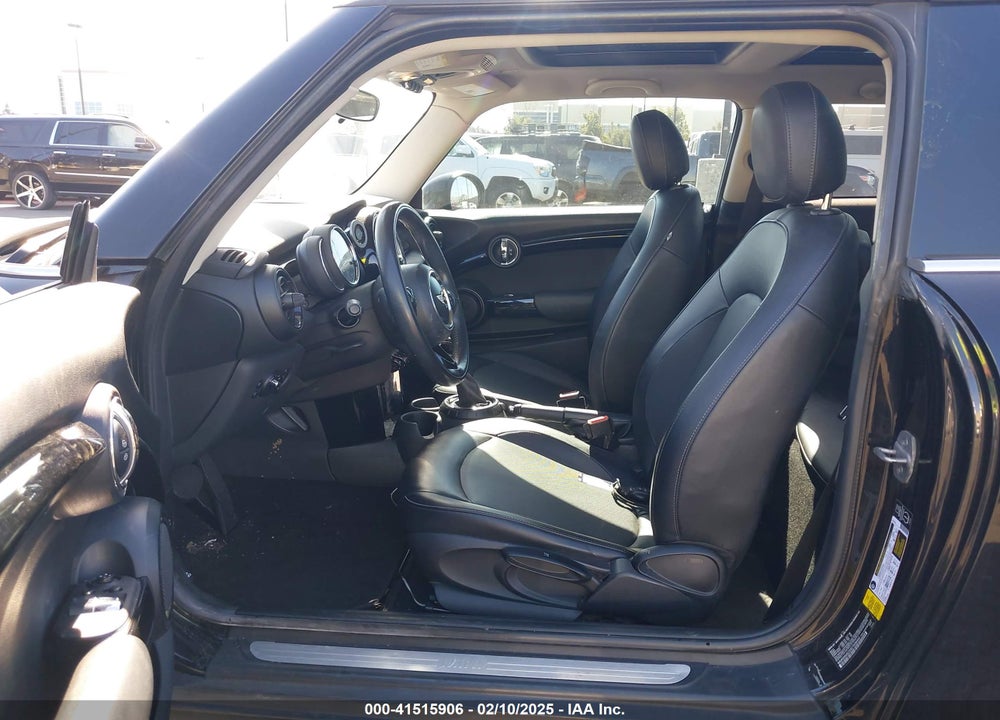 2014 MINI HARDTOP VIN: WMWXM5C5XET936444