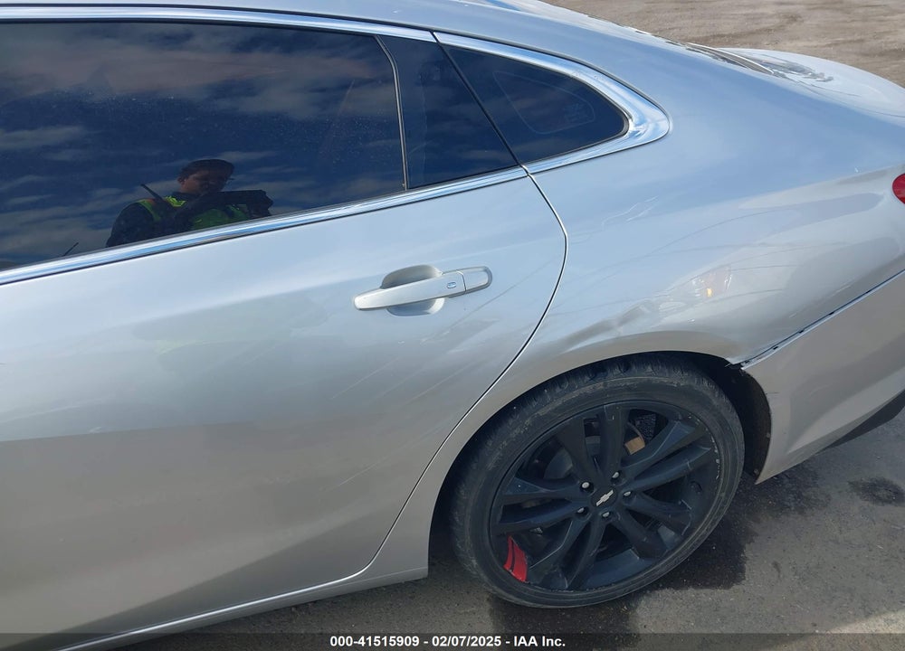 2018 CHEVROLET MALIBU VIN: 1G1ZD5ST0JF153985