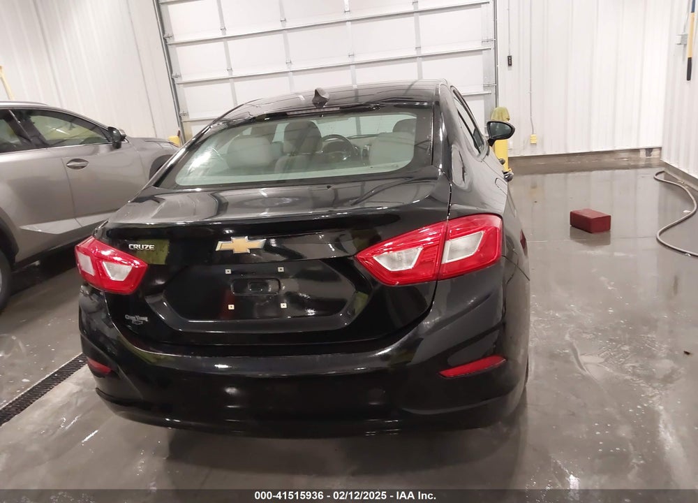2016 CHEVROLET CRUZE VIN: 1G1BC5SM8G7261951