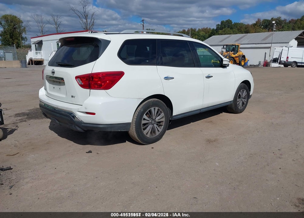 2017 NISSAN PATHFINDER VIN: 5N1DR2MN6HC689881