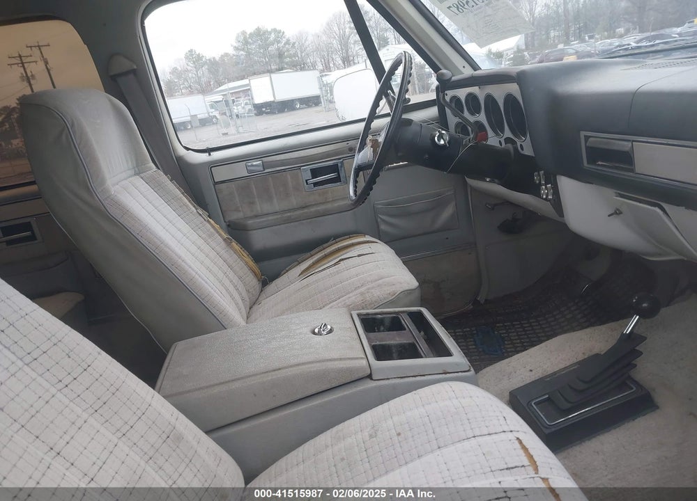 1983 CHEVROLET SUBURBAN K10 VIN: 1G8EK16L3DF155484