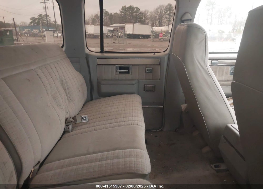 1983 CHEVROLET SUBURBAN K10 VIN: 1G8EK16L3DF155484