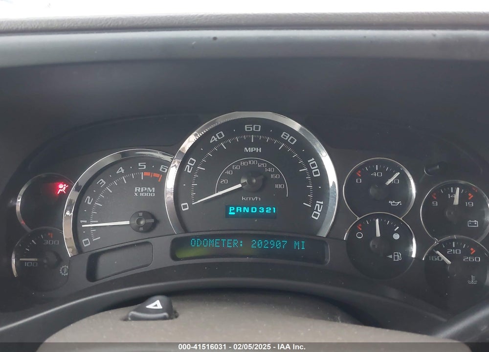2005 CADILLAC ESCALADE STANDARD VIN: 1GYEK63NX5R102347