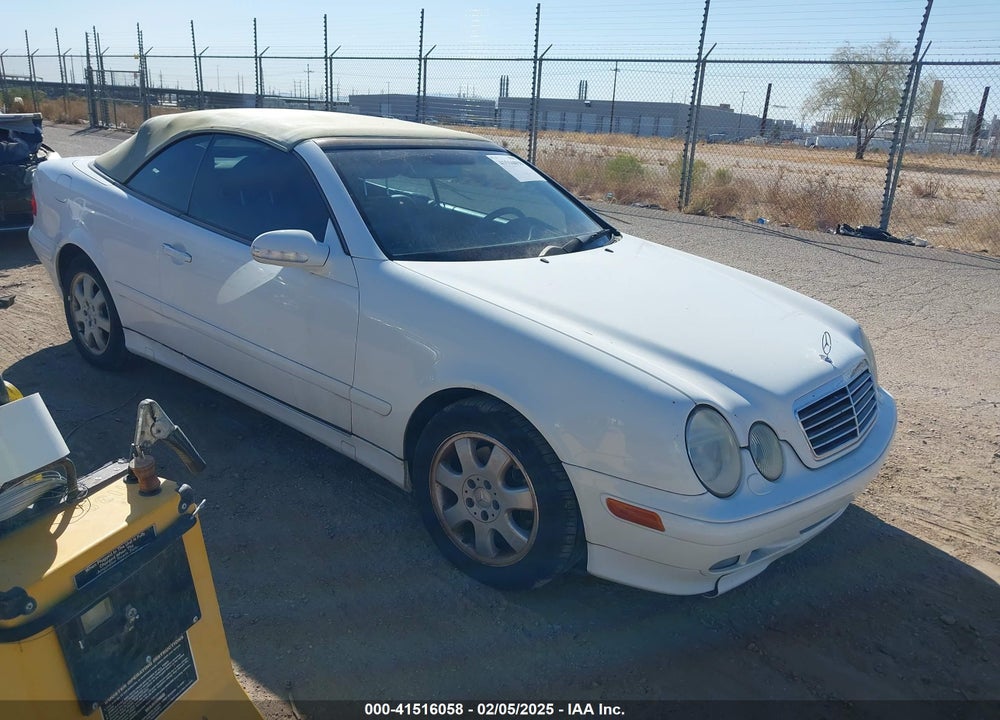 2000 MERCEDES-BENZ CLK 320 VIN: WDBLK65G3YT035088