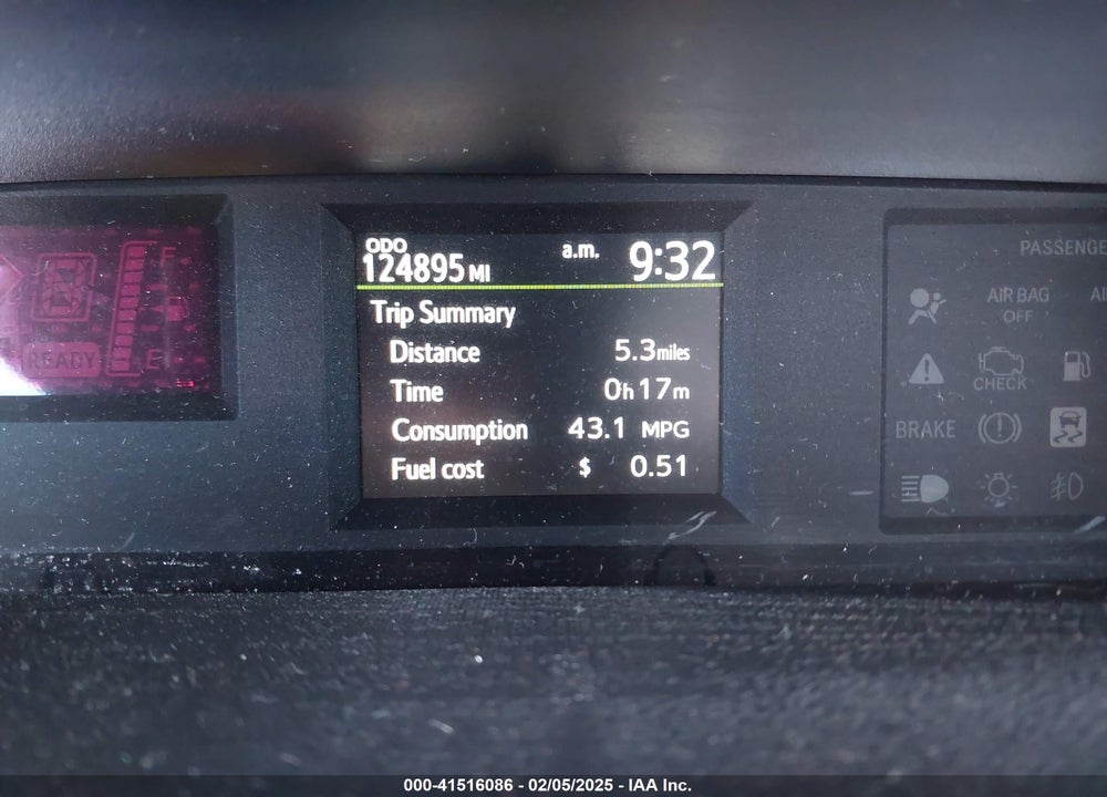 2016 TOYOTA PRIUS C VIN: JTDKDTB30G1127339
