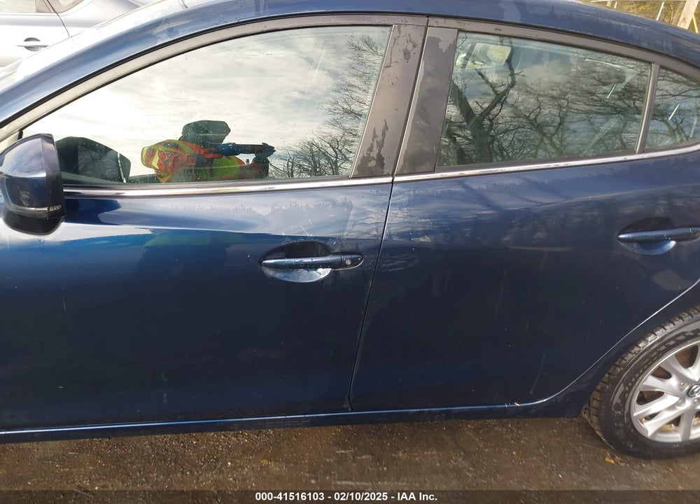 2018 MAZDA MAZDA3 VIN: 3MZBN1U76JM211657