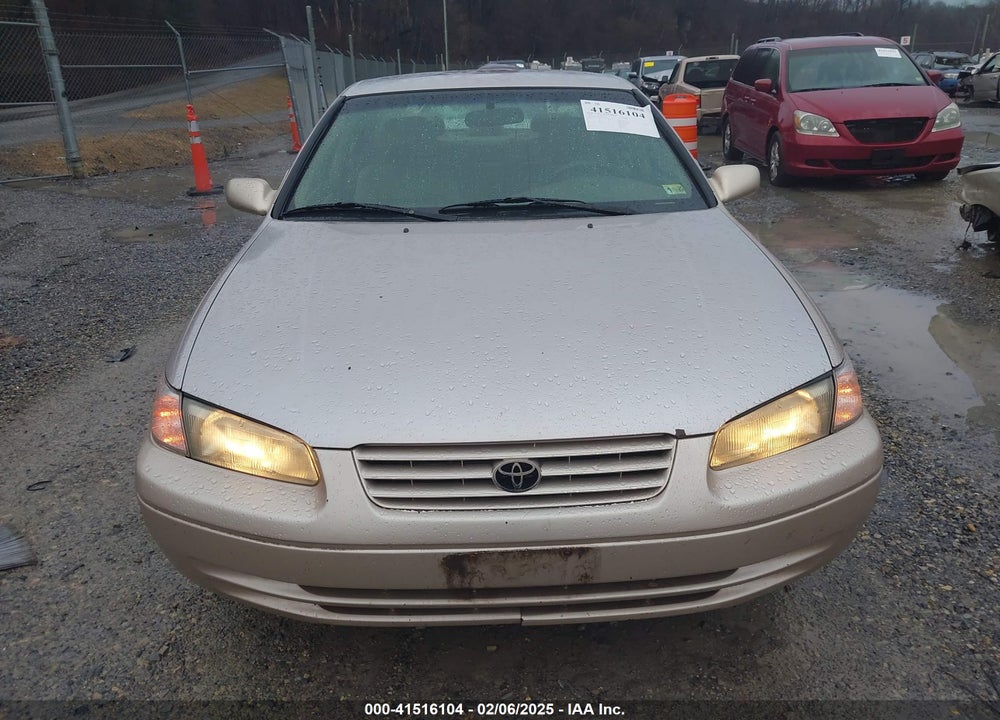 1997 TOYOTA CAMRY LE VIN: 4T1BG22K4VU759423