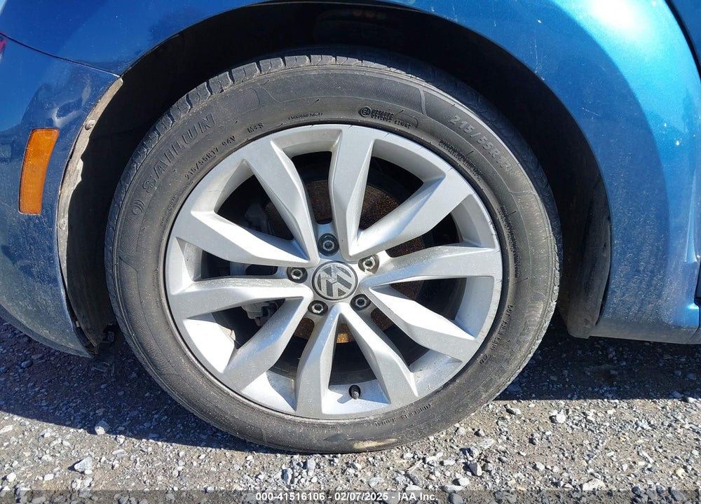 2017 VOLKSWAGEN BEETLE VIN: 3VWF17ATXHM630753