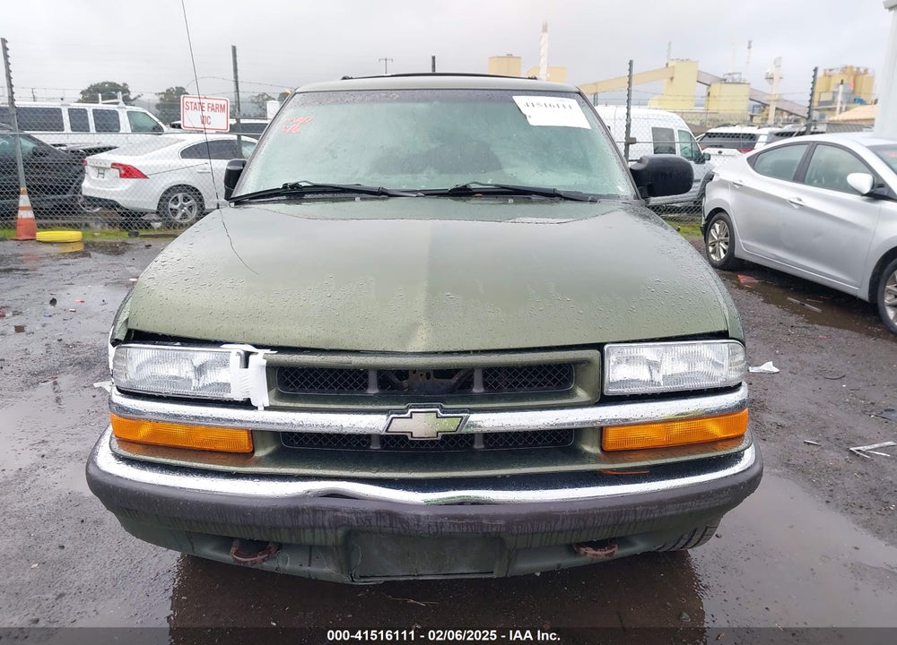2001 CHEVROLET BLAZER LT VIN: 1GNDT13W212133371