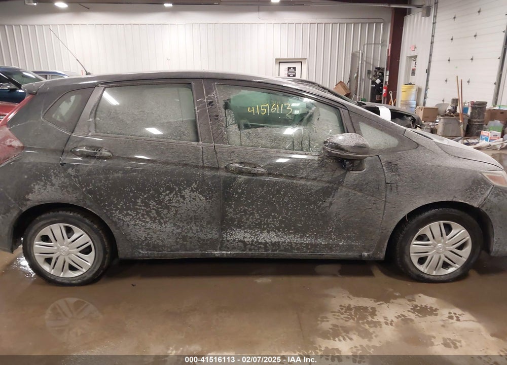 2019 HONDA FIT LX VIN: 3HGGK5H41KM747587