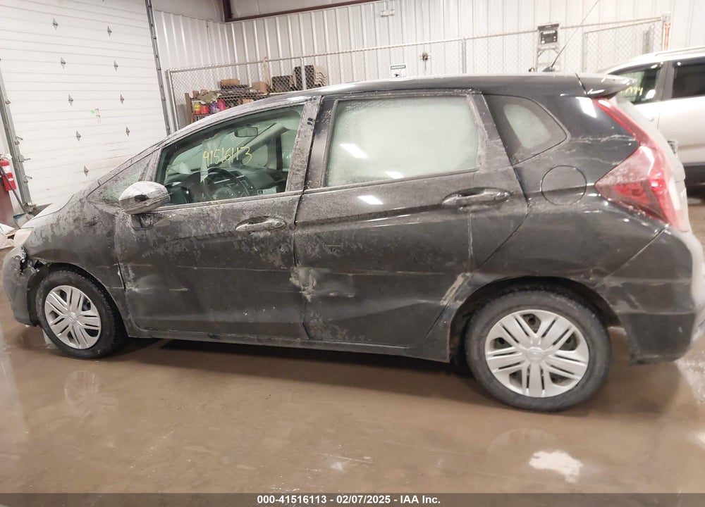 2019 HONDA FIT LX VIN: 3HGGK5H41KM747587
