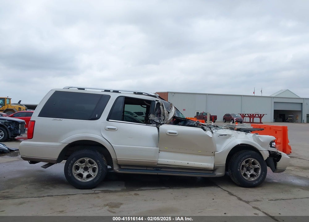 2000 LINCOLN NAVIGATOR VIN: 5LMEU27A4YLJ29673