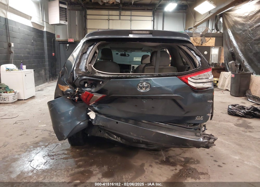 2017 TOYOTA SIENNA XLE LIMITED VIN: 5TDDZ3DC5HS164964