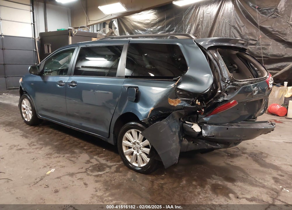 2017 TOYOTA SIENNA XLE LIMITED VIN: 5TDDZ3DC5HS164964