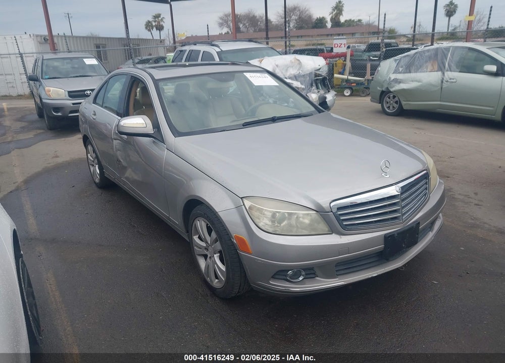 2008 MERCEDES-BENZ C 300 LUXURY/SPORT VIN: WDDGF54X88R016221