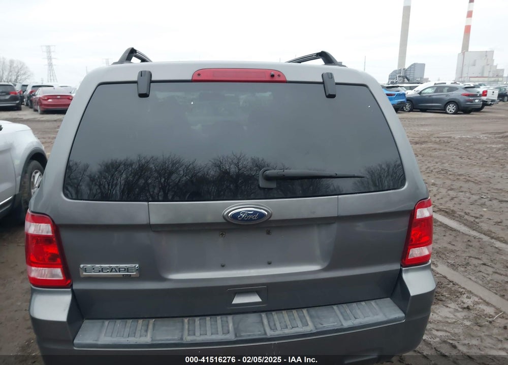 2010 FORD ESCAPE XLT VIN: 1FMCU0D72AKB51352