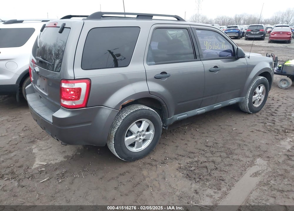 2010 FORD ESCAPE XLT VIN: 1FMCU0D72AKB51352