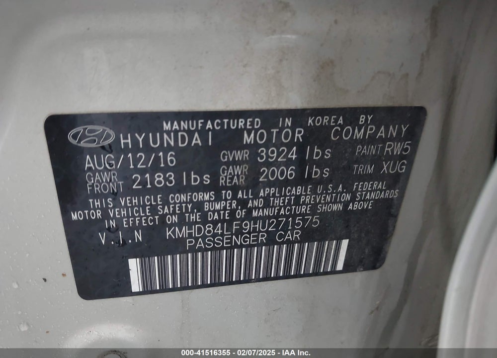 2017 HYUNDAI ELANTRA VIN: KMHD84LF9HU271575