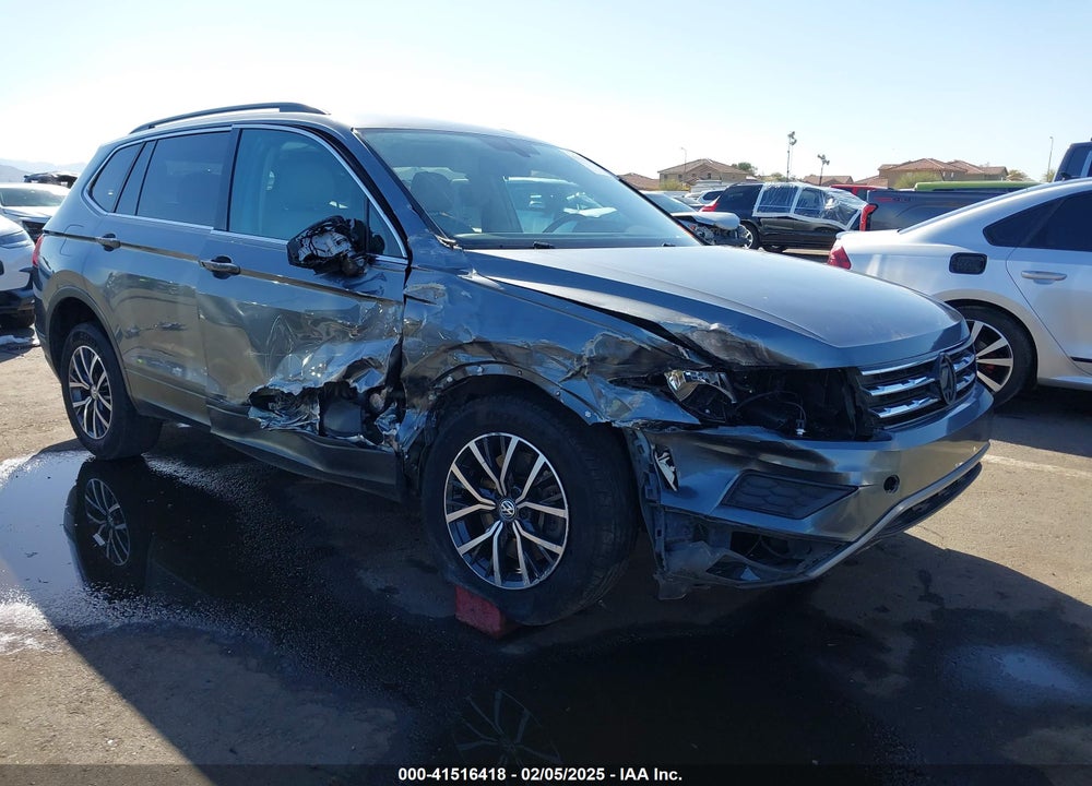 2019 VOLKSWAGEN TIGUAN VIN: 3VV3B7AX5KM042693