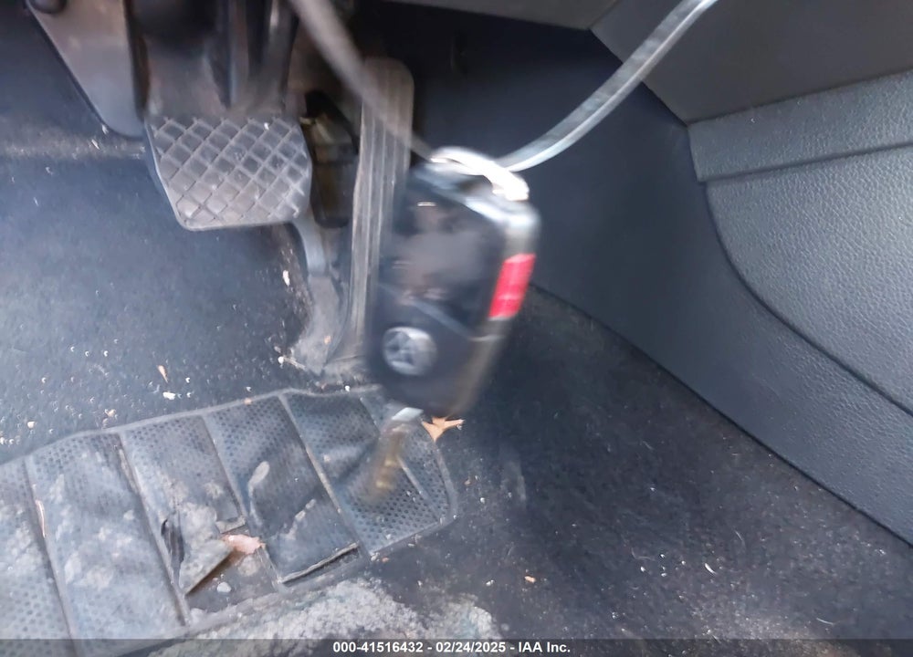 2014 VOLKSWAGEN JETTA VIN: 3VW2K7AJ4EM432613