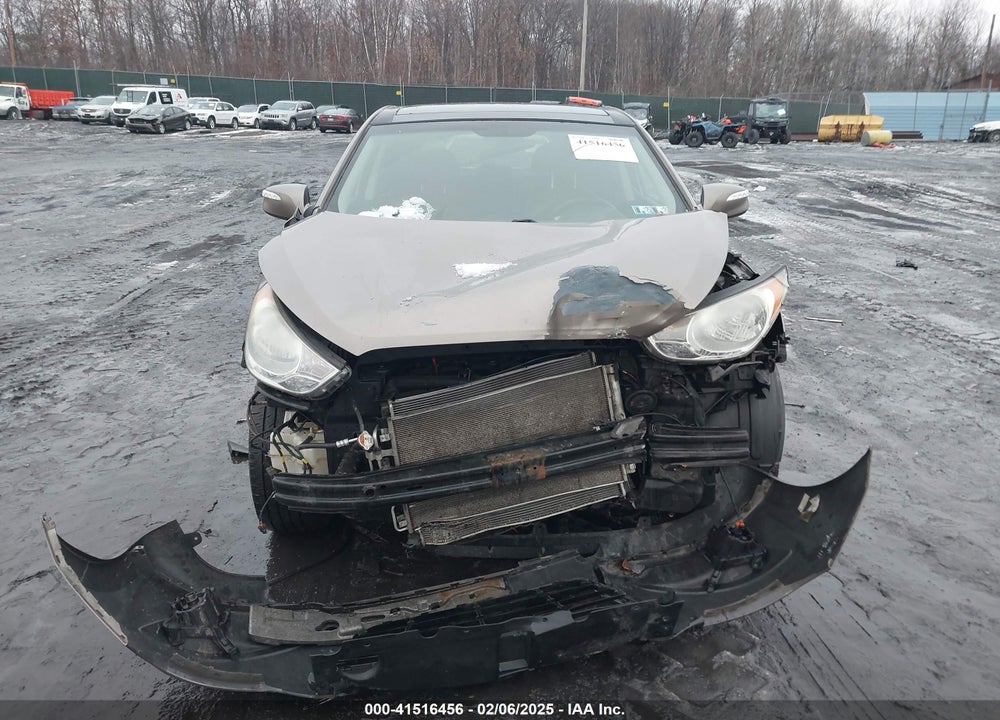 2013 HYUNDAI TUCSON LIMITED VIN: KM8JUCAC2DU622919