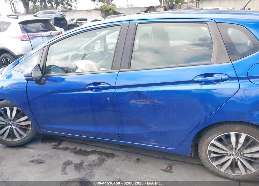 2016 HONDA FIT VIN: JHMGK5H71GX043561