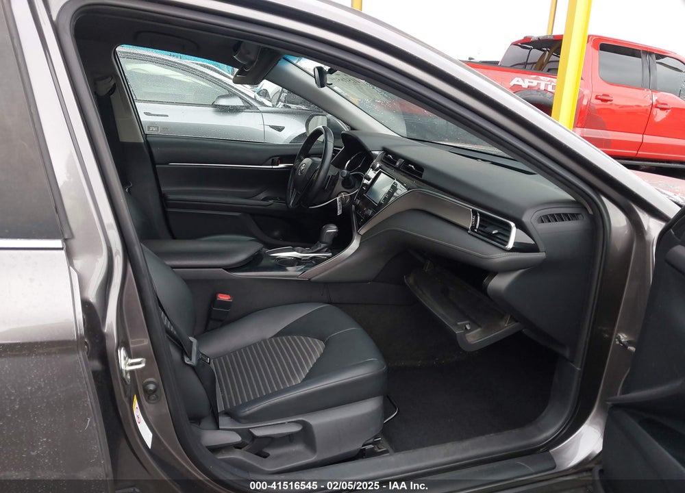 2018 TOYOTA CAMRY VIN: 4T1B11HK9JU643308
