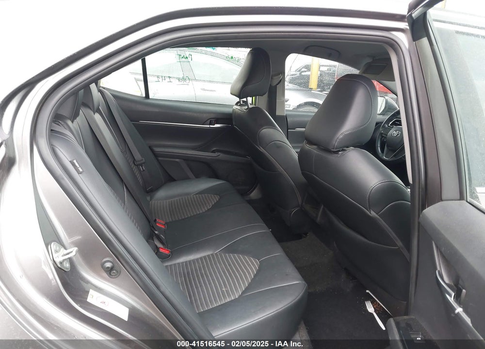 2018 TOYOTA CAMRY VIN: 4T1B11HK9JU643308