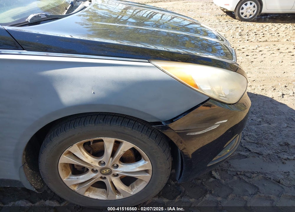 2011 HYUNDAI SONATA VIN: 5NPEC4AC2BH307463