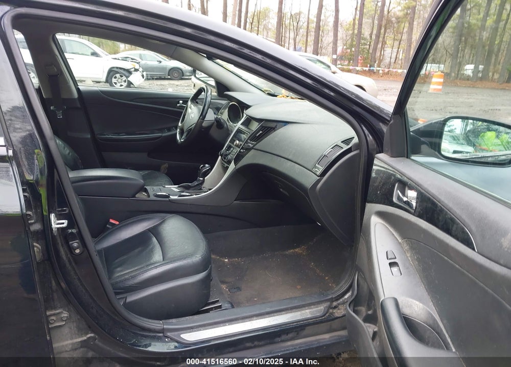 2011 HYUNDAI SONATA VIN: 5NPEC4AC2BH307463