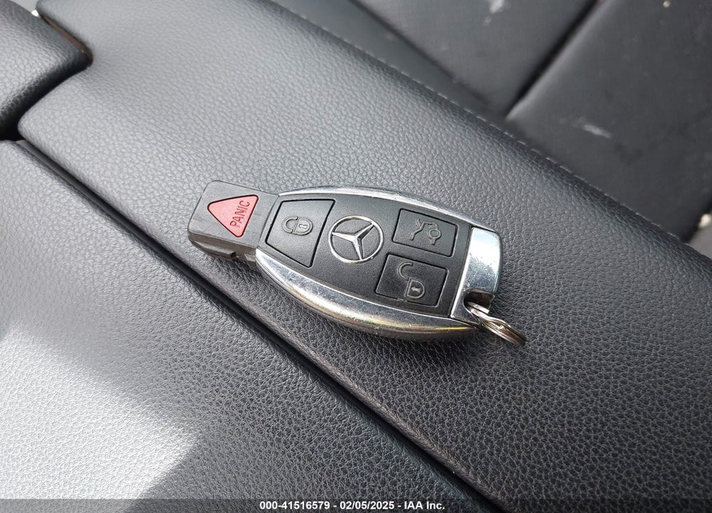 2011 MERCEDES-BENZ E 350 VIN: WDDHF5GB0BA446836