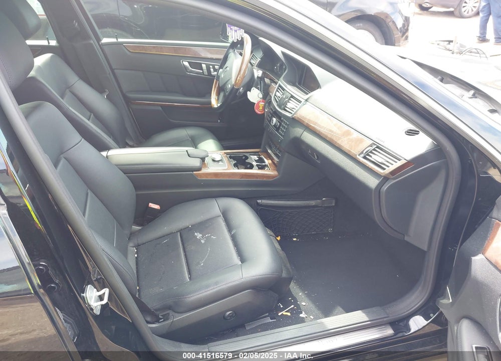 2011 MERCEDES-BENZ E 350 VIN: WDDHF5GB0BA446836